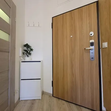 Lägenhet Sunset - Free Parking - Fast Internet - Close To Everything *