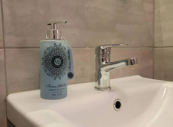 Sunset - Free Parking - Fast Internet - Close To Everything *